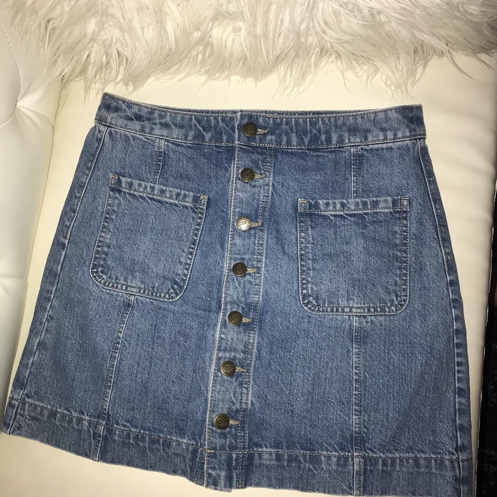 LOFT 90s style denim skirt